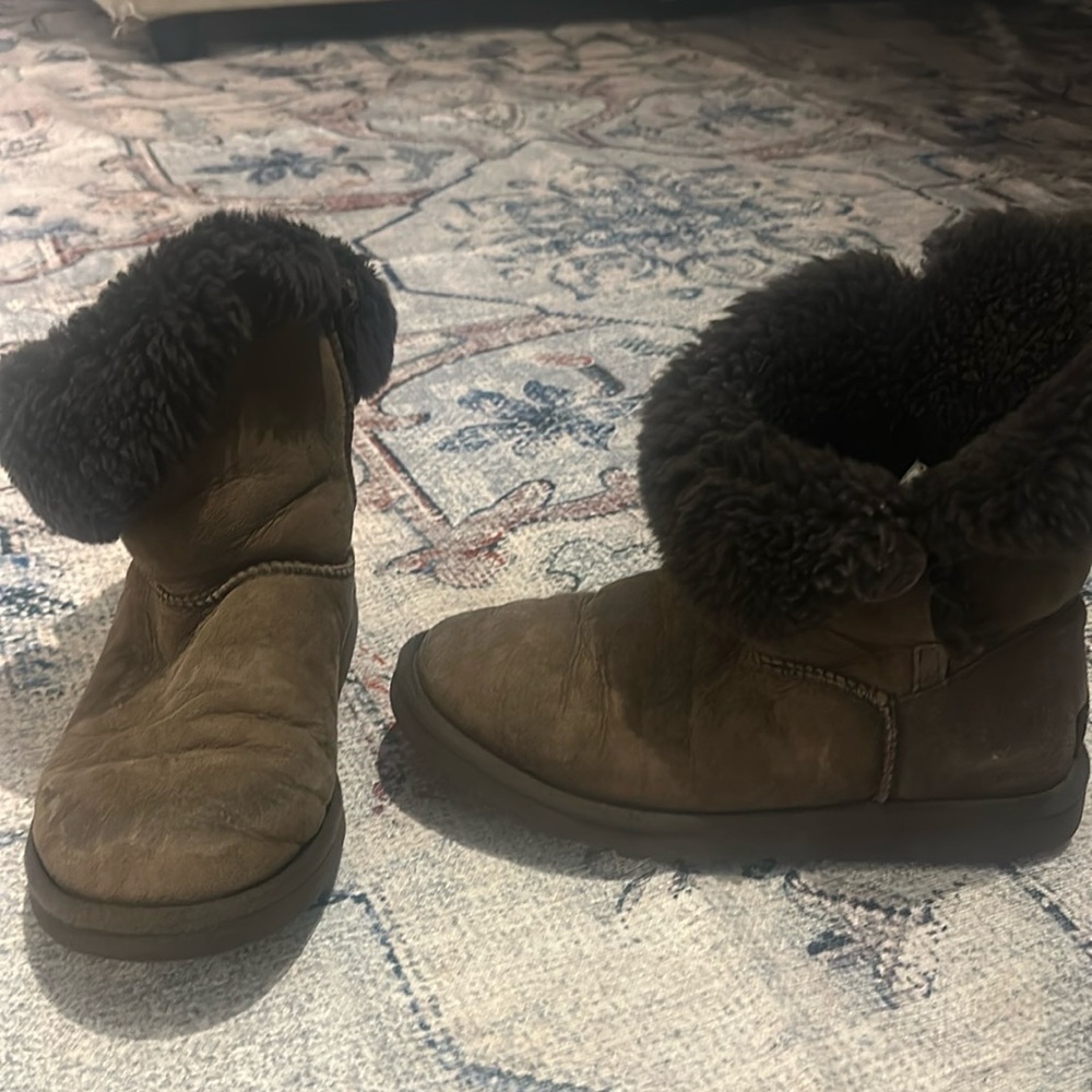 Brown Uggs